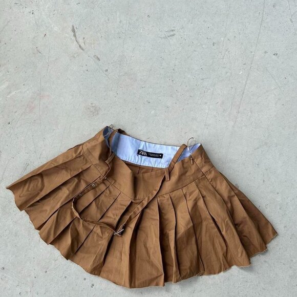 Zara Pleated bown mini skirt low - mid rise with adjustable belt - Picture 1 of 2